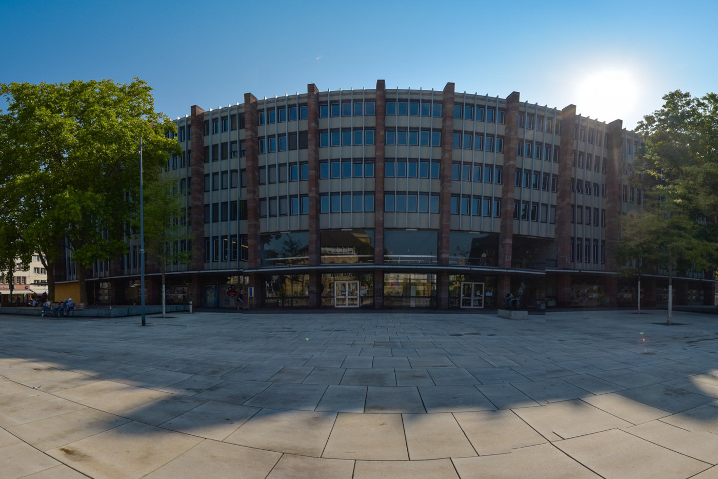 Platz der Alten Synagoge mit KGII